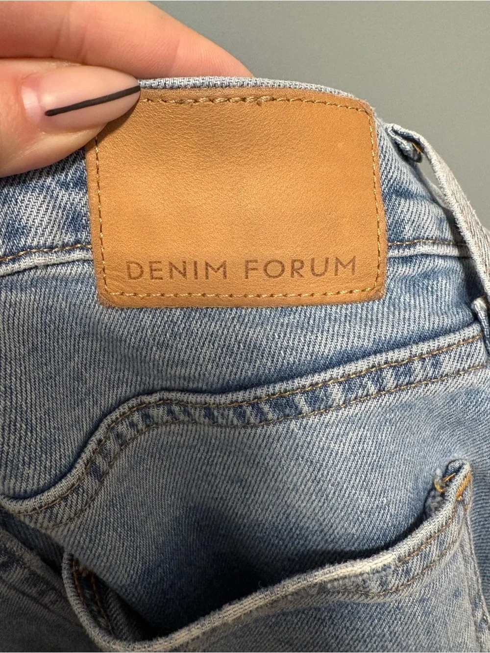 Denim Forum- The Arlo High Rise Straight 28L - Picture 9 of 12